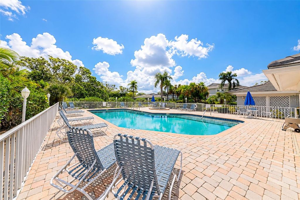 Image 49 of property listing at 1249 EDGEWATER CIRCLE 73, Bradenton, FL 34209