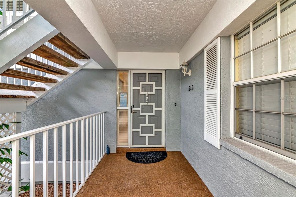 Image 8 of property listing at 1249 EDGEWATER CIRCLE 73, Bradenton, FL 34209