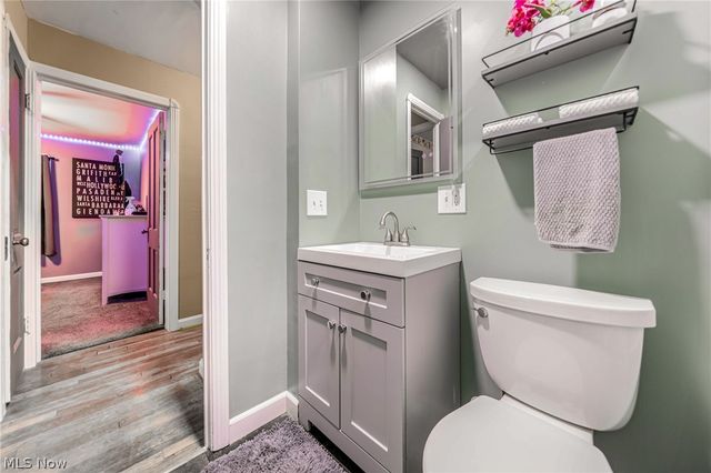 9011 Torrance Avenue, Brooklyn, OH 44144