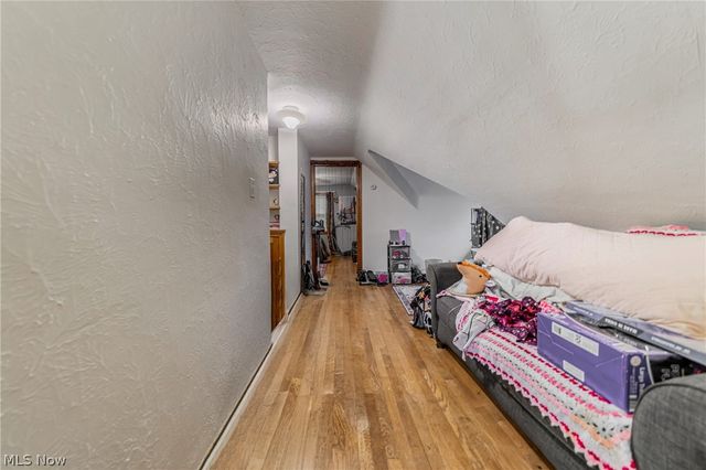 9011 Torrance Avenue, Brooklyn, OH 44144