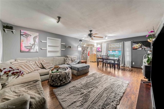 9011 Torrance Avenue, Brooklyn, OH 44144
