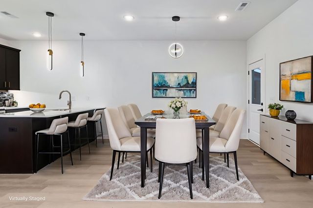 60 Dutch Dr, Clarksville, TN 37043