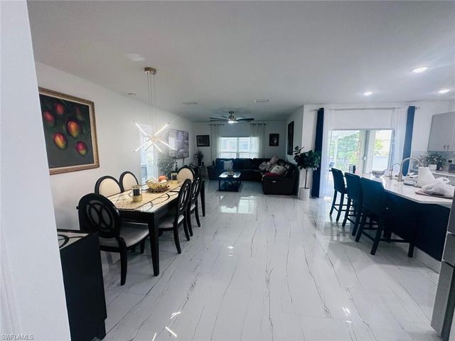 317 SW 26th AVE, Cape Coral, FL 33991