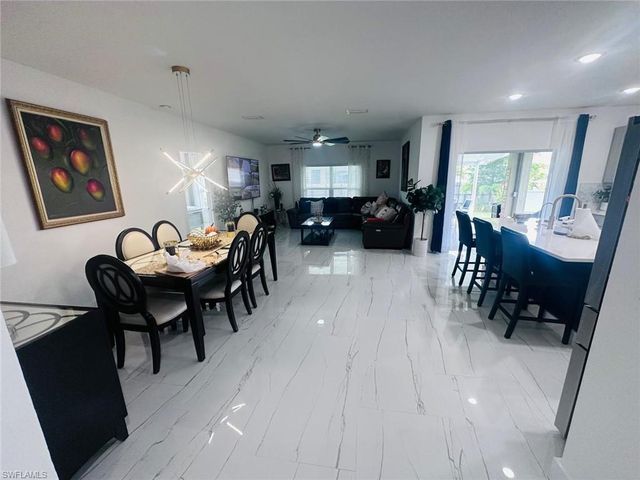 317 SW 26th AVE, Cape Coral, FL 33991