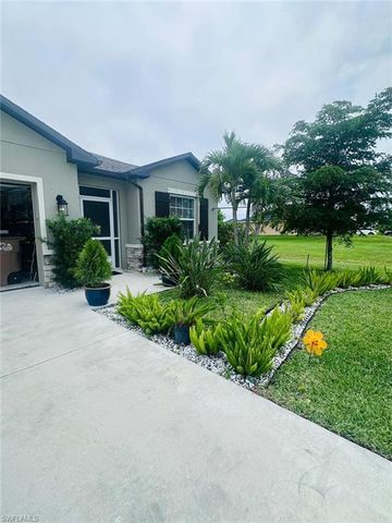 317 SW 26th AVE, Cape Coral, FL 33991