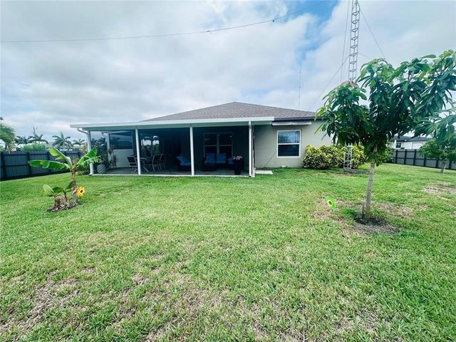 317 SW 26th AVE, Cape Coral, FL 33991
