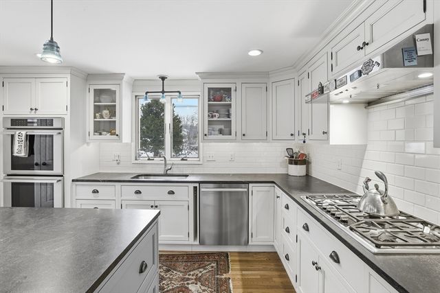 103 Nagog Hill Rd, Acton, MA 01720