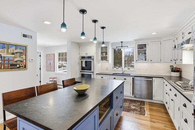 103 Nagog Hill Rd, Acton, MA 01720