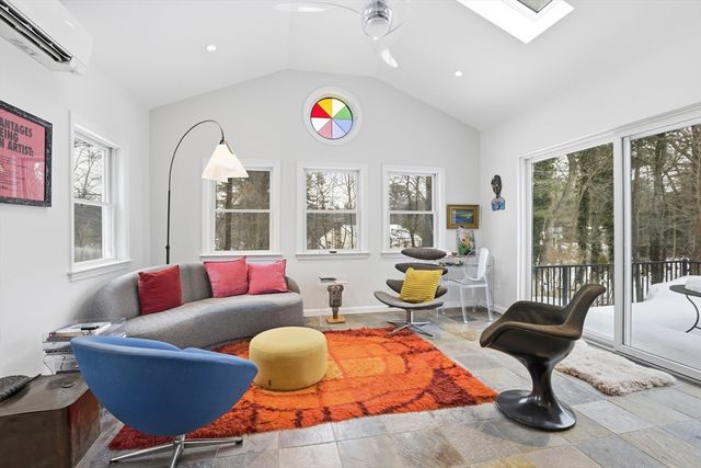 103 Nagog Hill Rd, Acton, MA 01720