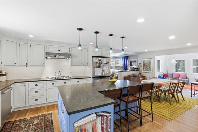 103 Nagog Hill Rd, Acton, MA 01720