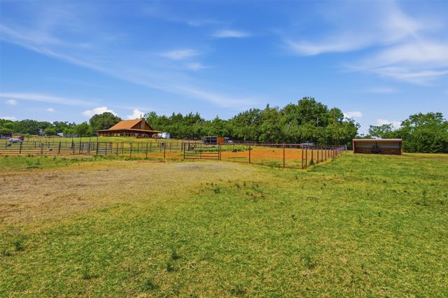 2239 N Fm 51, Decatur, TX 76234