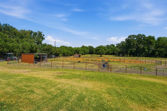 2239 N Fm 51, Decatur, TX 76234