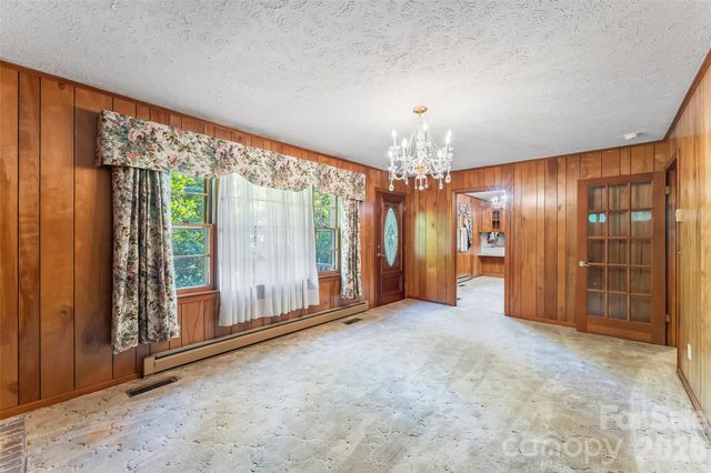 215 N Fork River Road, Marion, NC 28752