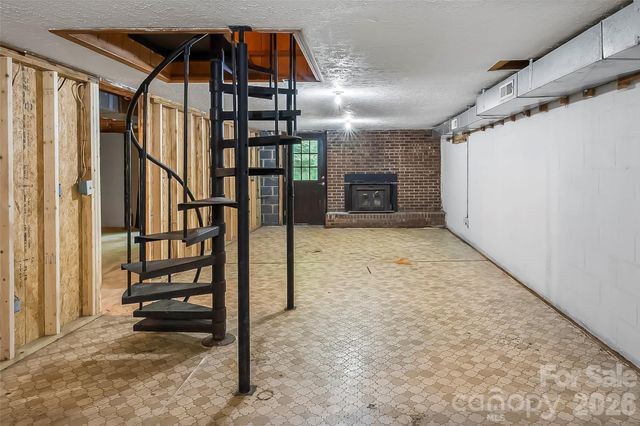 215 N Fork River Road, Marion, NC 28752