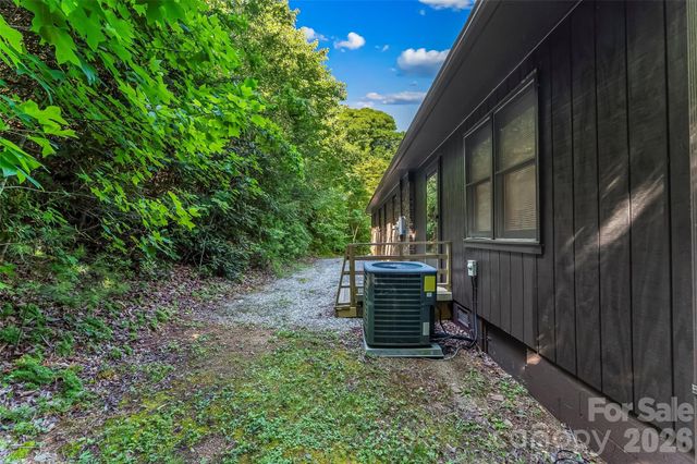 215 N Fork River Road, Marion, NC 28752