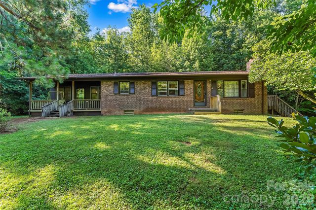 215 N Fork River Road, Marion, NC 28752