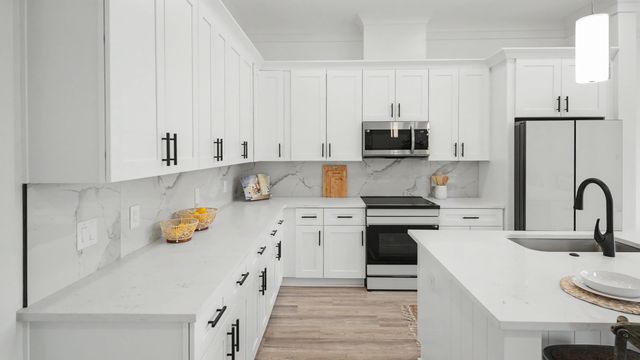 2047 Forest Avenue, North Charleston, SC 29405