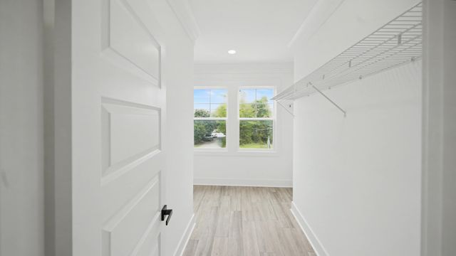 2047 Forest Avenue, North Charleston, SC 29405