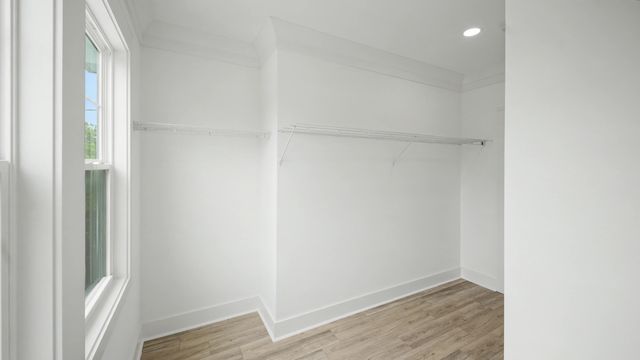 2047 Forest Avenue, North Charleston, SC 29405