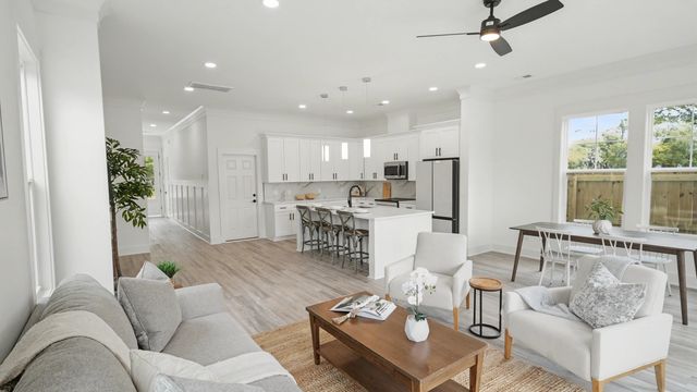 2047 Forest Avenue, North Charleston, SC 29405