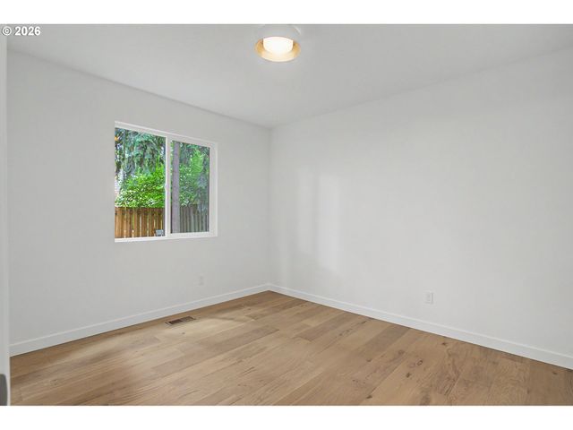13790 Sw HARNESS Ln, Beaverton, OR 97008