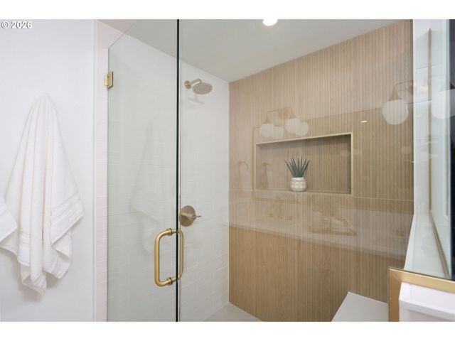 13790 Sw HARNESS Ln, Beaverton, OR 97008