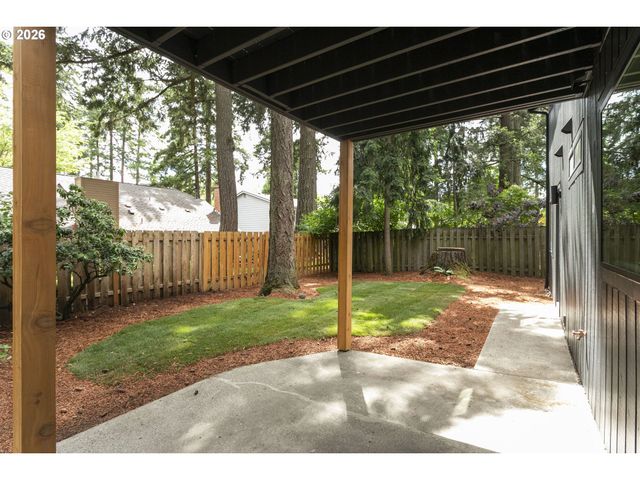 13790 Sw HARNESS Ln, Beaverton, OR 97008