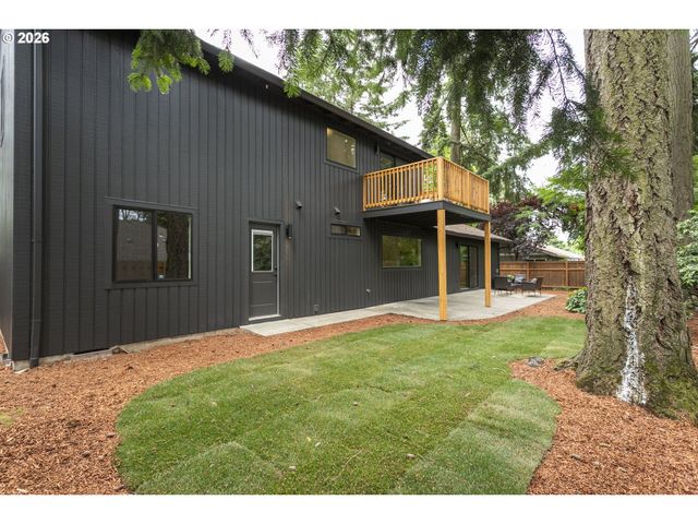 13790 Sw HARNESS Ln, Beaverton, OR 97008