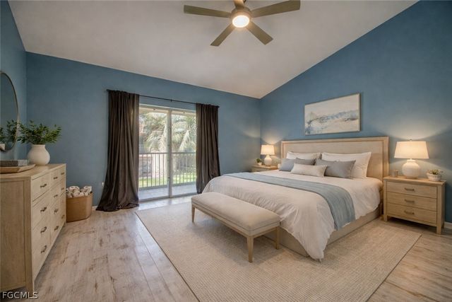 12515 McGregor BLVD 210, Fort Myers, FL 33919