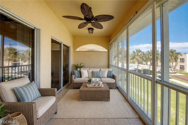 12515 McGregor BLVD 210, Fort Myers, FL 33919