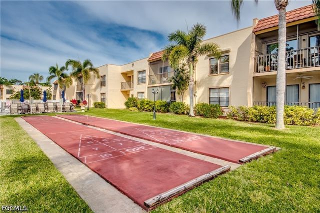 12515 McGregor BLVD 210, Fort Myers, FL 33919