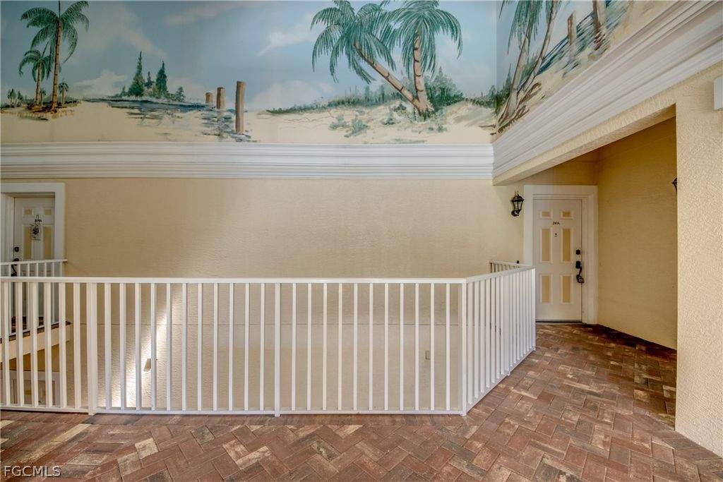 12515 McGregor BLVD 210, Fort Myers, FL 33919