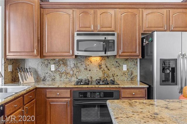 8253 Timely Treasures Avenue, Las Vegas, NV 89178