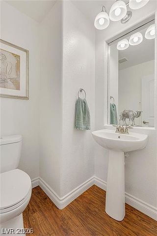 8253 Timely Treasures Avenue, Las Vegas, NV 89178