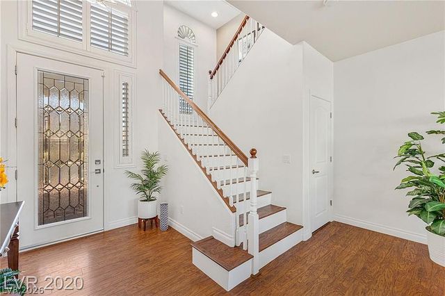 8253 Timely Treasures Avenue, Las Vegas, NV 89178