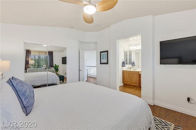 8253 Timely Treasures Avenue, Las Vegas, NV 89178