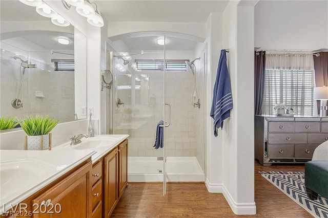 8253 Timely Treasures Avenue, Las Vegas, NV 89178