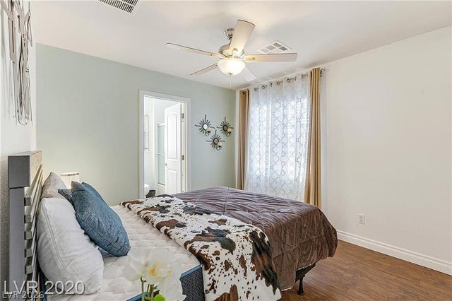 8253 Timely Treasures Avenue, Las Vegas, NV 89178