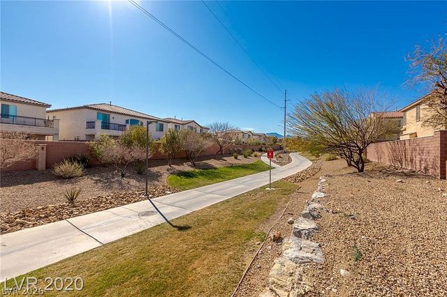 8253 Timely Treasures Avenue, Las Vegas, NV 89178