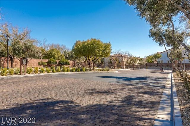 8253 Timely Treasures Avenue, Las Vegas, NV 89178