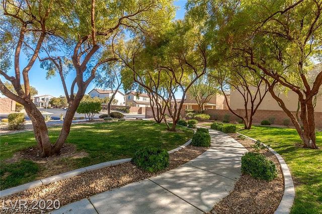 8253 Timely Treasures Avenue, Las Vegas, NV 89178