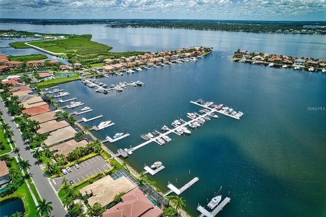 307 9TH AVENUE E, Palmetto, FL 34221