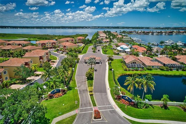 307 9TH AVENUE E, Palmetto, FL 34221