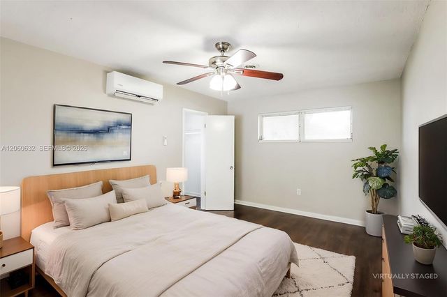 4896 NW 6th Ct, Plantation, FL 33317