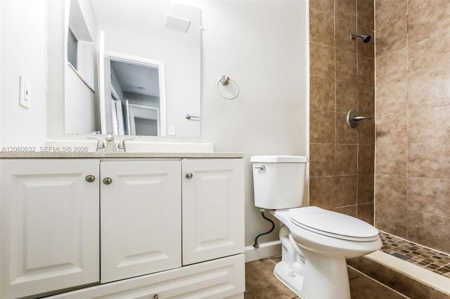 4896 NW 6th Ct, Plantation, FL 33317
