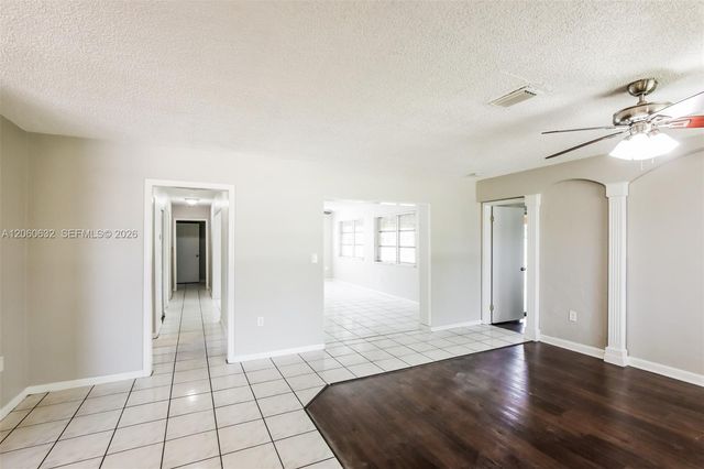4896 NW 6th Ct, Plantation, FL 33317