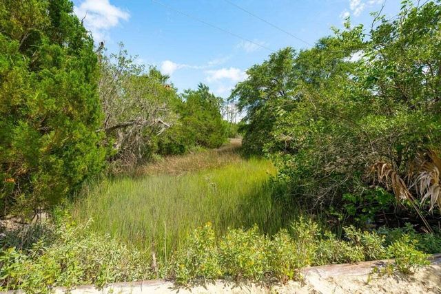 328 Maggie Road, Mount Pleasant, SC 29464