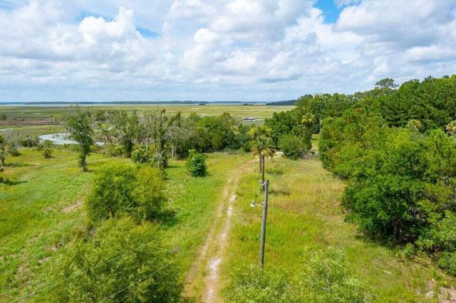 328 Maggie Road, Mount Pleasant, SC 29464