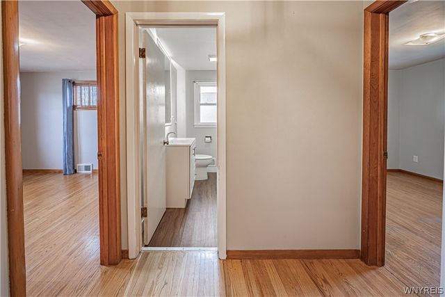 216 Belmont Court West, North Tonawanda, NY 14120