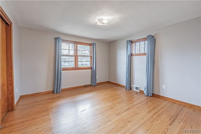 216 Belmont Court West, North Tonawanda, NY 14120